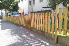 Steccato in legno modello stondato