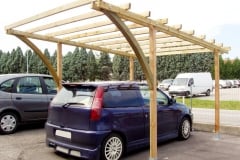 Carport in legno massello