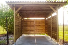 Carport in legno massello